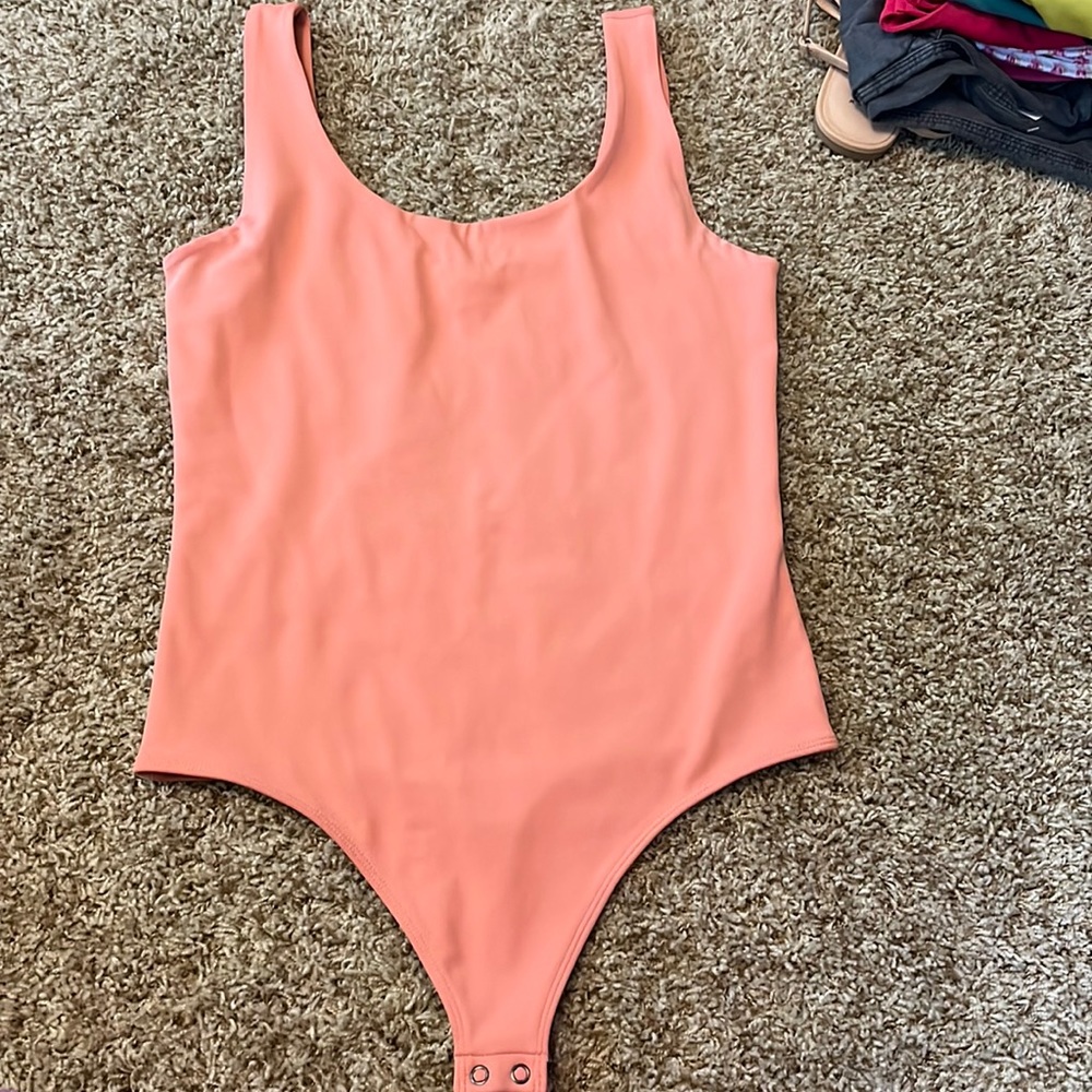 Express body contour medium tank thong bodysuit peach orange EUC